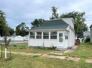 1079 13th St, Marion, IA 52302