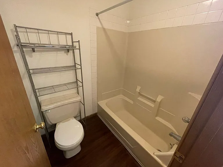 420 S Chauncey Avenue — Photo 24