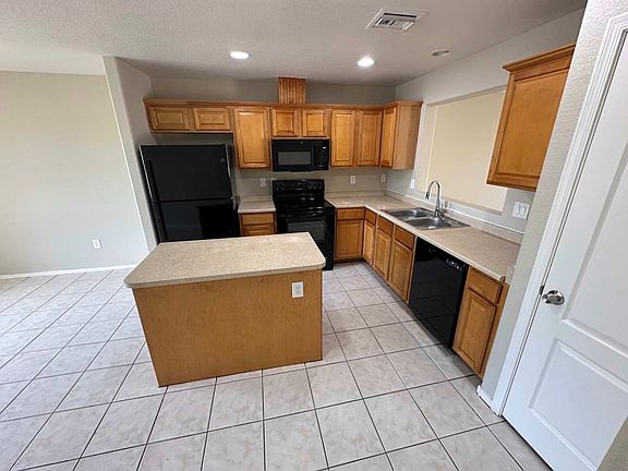 4th image of 2526 E Wier Ave #2