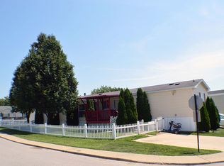 5741 N Madison Dr, Kansas City, MO 64118