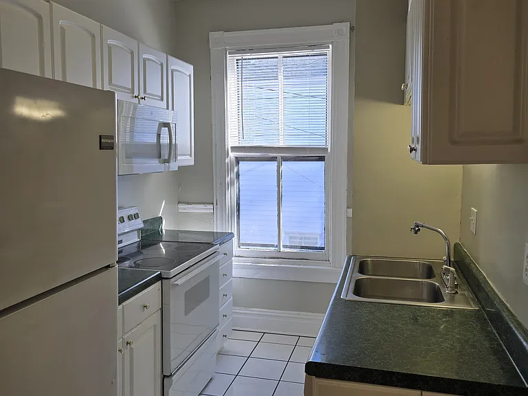 2303 W Main St #A — Photo 16