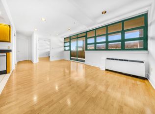 19-19 24th Ave #R411, Astoria, NY 11105