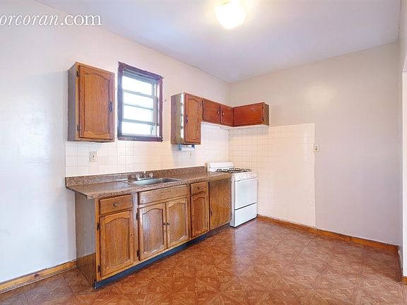 3rd image of 140 Beach 60 St