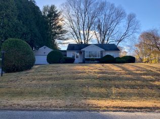 172 Peake Brook Rd, Woodstock, CT 06281