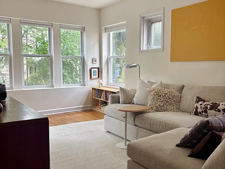 2040 N Spaulding Ave #1S — Photo 1