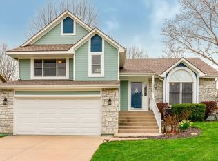 12320 S Albervan St, Olathe, KS 66062
