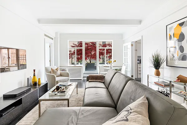 Sold by Compass | media 2