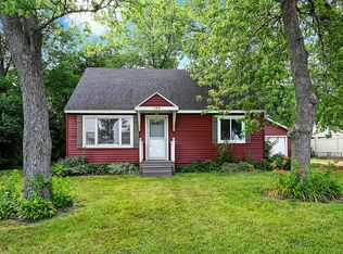 109 Highland Rd, Willowbrook, IL 60527