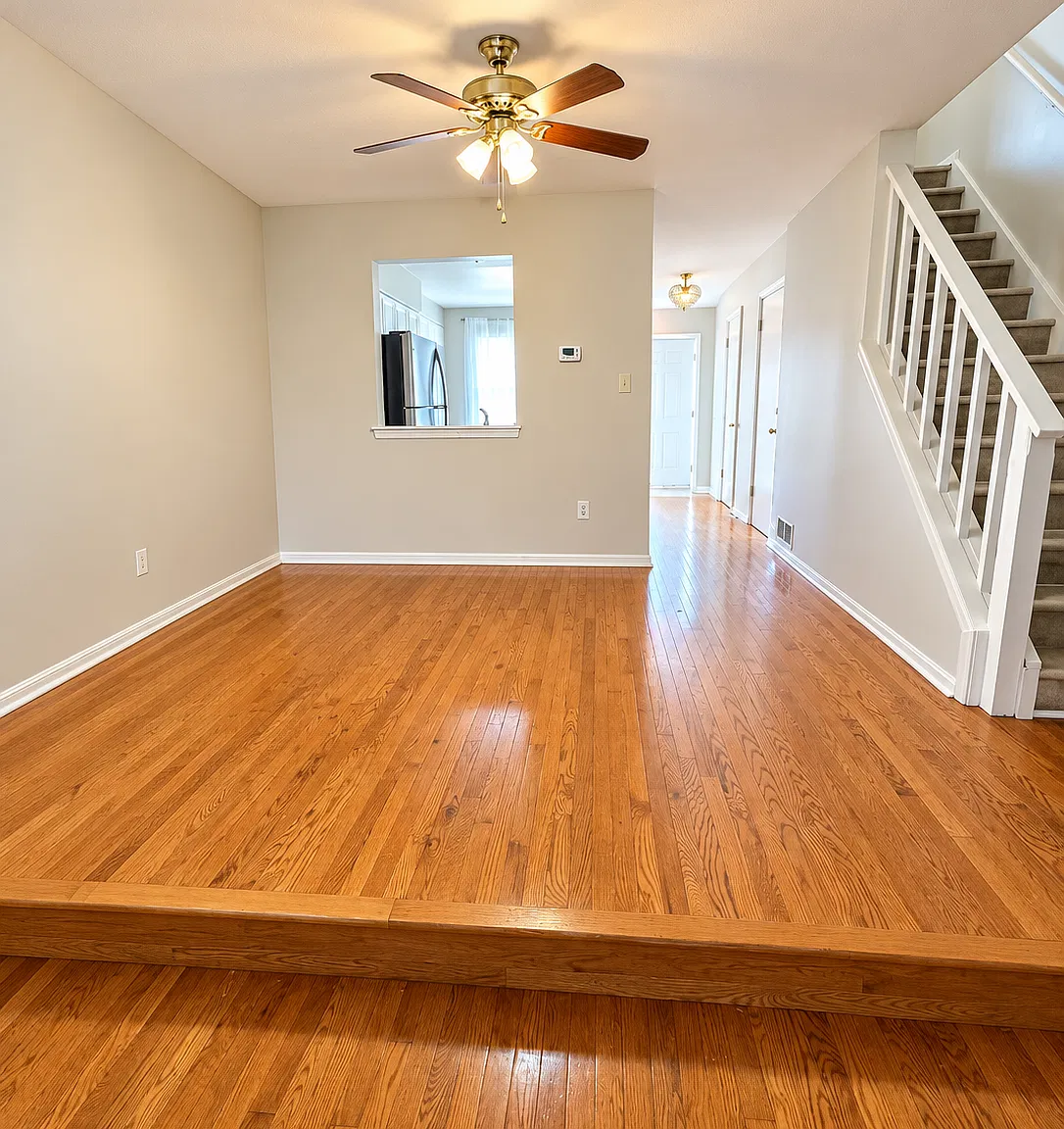 3 bed, 2.5 bath, 1400 sqft, $2,250 — Photo 3