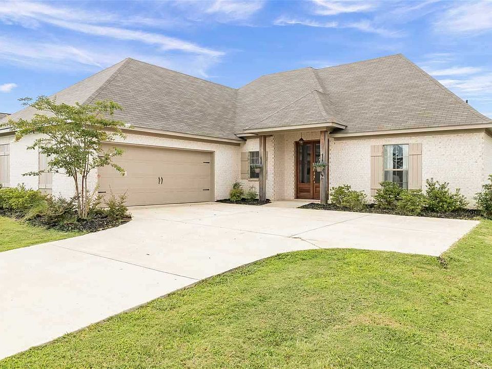 1st image of 303 Rockbridge Dr