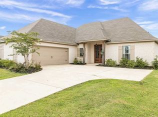 303 Rockbridge Dr, Madison, MS 39110