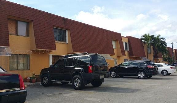 3rd image of 10810 NW 7th St APT 11C