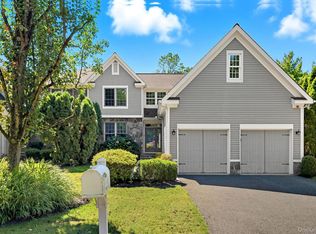 4 Westfield Rd, White Plains, NY 10605