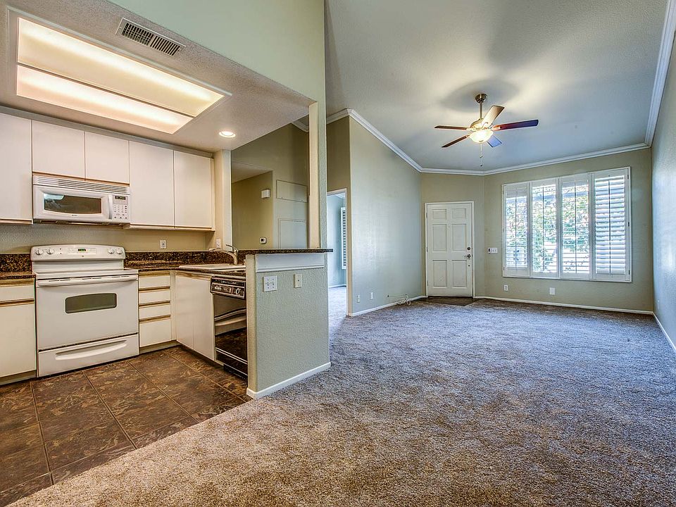1st image of 130 Sandpiper Ln