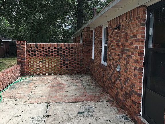 patio area in backyard