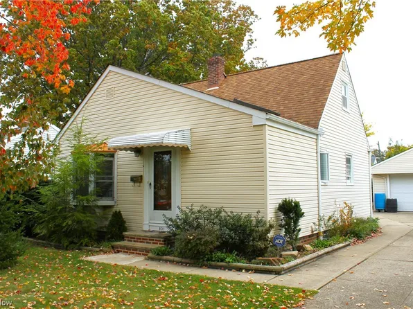 831 E 258th St, Euclid, OH 44132