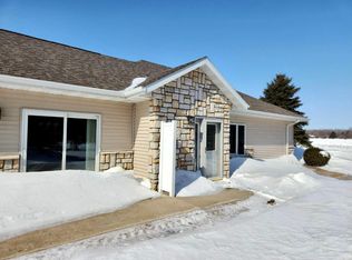 1207 Country Club Dr, Marshall, MN 56258