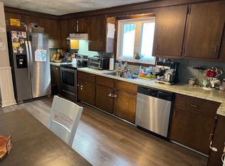 106 Cutler St APT 1, Warren, RI 02885