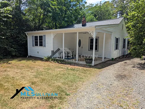 531 Lakeshore Dr Photo 1