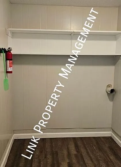 1640 Keeble St — Photo 7