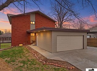 3621 Lowell Ave, Lincoln, NE 68506
