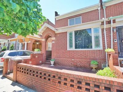 186 E 3rd St, Brooklyn, NY, 11218