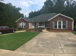302 Ashley Ln #B, Laurens, SC 29360