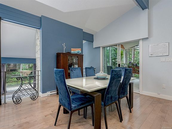 5th image of 4482 Emily Carr Dr