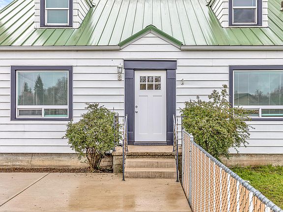 2nd image of 793 Marshall Ave