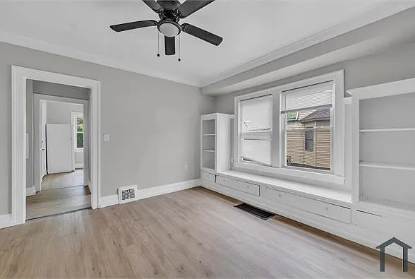 3 bed, $1,500 — Photo 4