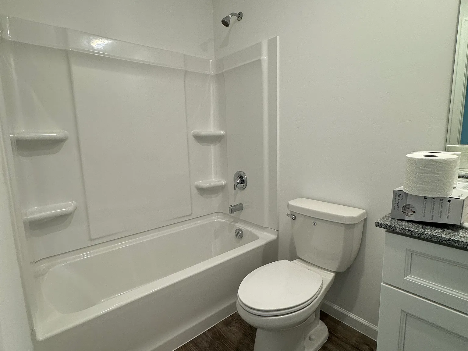 3 bed, 1290 sqft, $1,700 — Photo 4
