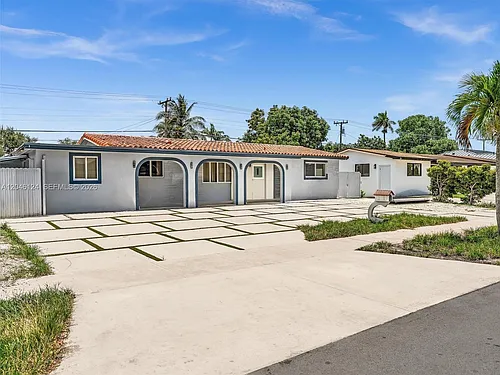 5801 NW 113th Ter Photo 1 5801 NW 113th Ter Photo 1