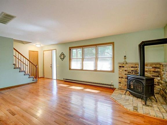 4th image of 5408 N Cook St