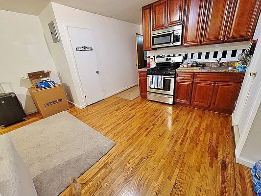 1st image of 25-22 47th St #Bm