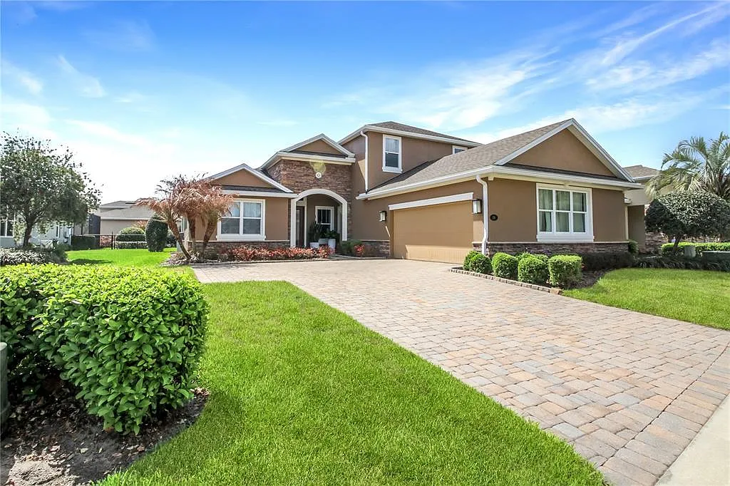 4 bed, 4.5 bath, 3510 sqft, $4,600 — Photo 1