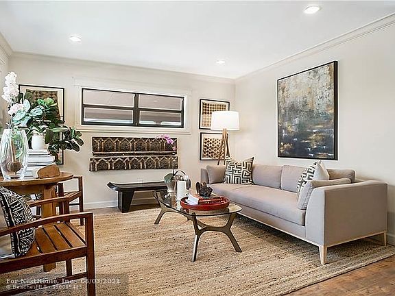 4th image of 602 SE 8th Ave