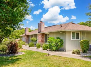 7411 Oakmont Dr, Santa Rosa, CA 95409