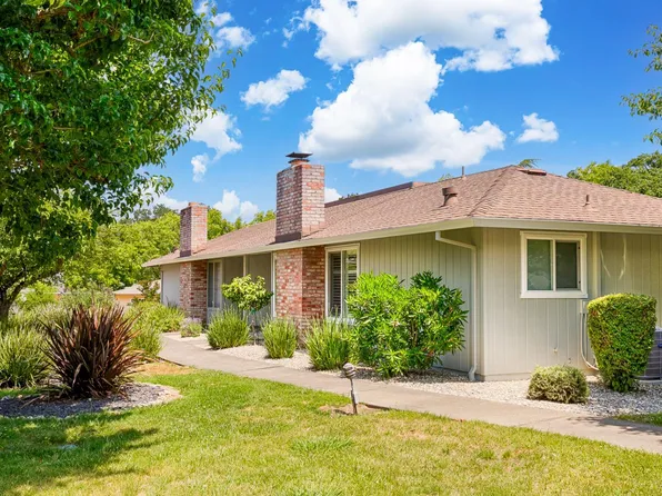 7411 Oakmont Drive, Santa Rosa, CA 95409