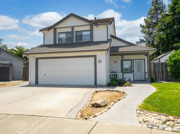 124 Robin Court, Vacaville, CA 95687