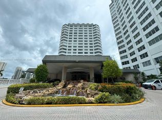 801 Brickell Bay Dr APT 864, Miami, FL 33131