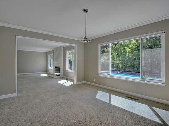 2nd image of 1160 Buckingham Dr