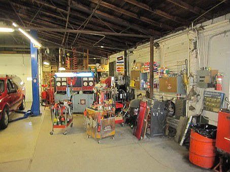 4th image of 724 W 7th Ave