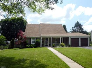 3 Cypress Rd, Somerset, NJ 08873