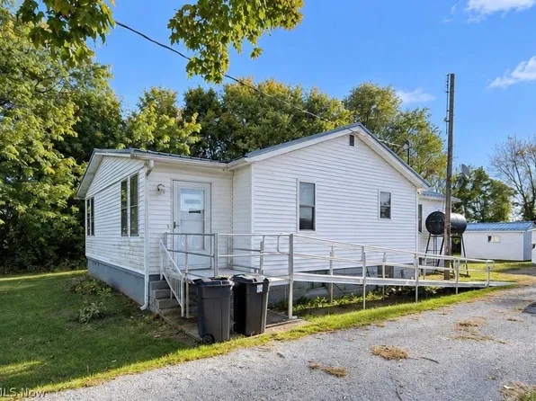 8080 State Route 151, Rayland, OH 43948