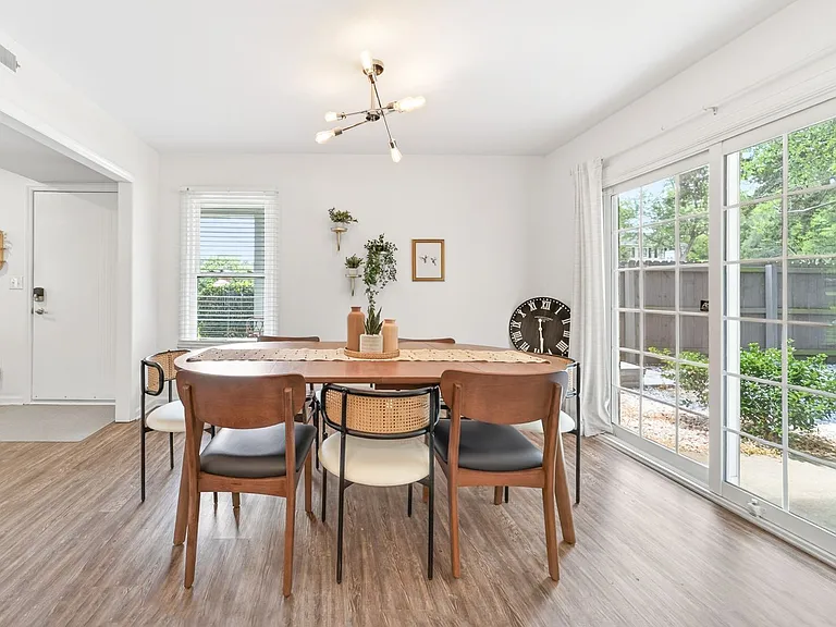 5100 Summer Gate Dr — Photo 10