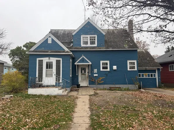 913 Birch Ave, Harvey, ND 58341