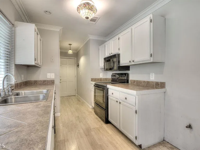 7 Arrowhead Dr SE — Photo 4
