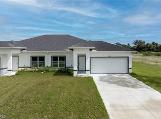 704 Broadway Ave, Lehigh Acres, FL 33972