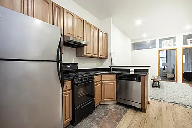 Rented by R New York