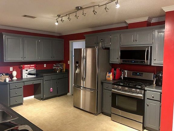 2nd image of 4915 Orchard Hill Dr